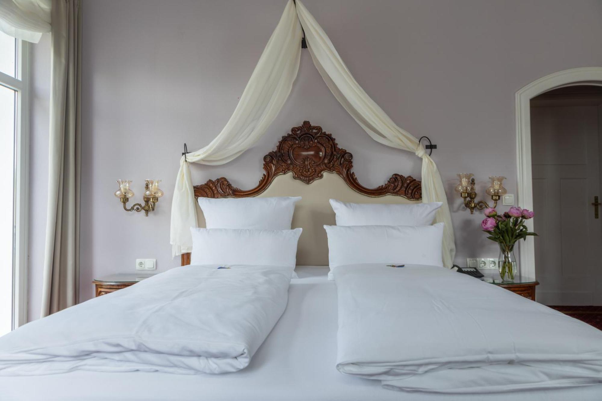 Hotel Weisses Haus บาดคิสซินเงิน ภายนอก รูปภาพ